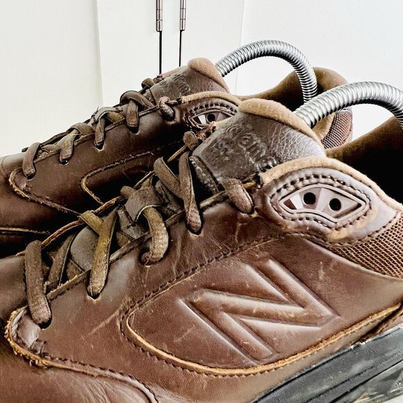 New Balance Dark Brown Oiled Leather Sneakers Comfort Shoes MW928BR3 Mens Sz 9 main image 8